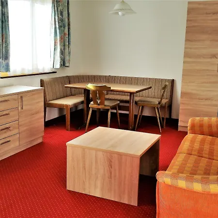 Robert - Bechlwirt Apartment *